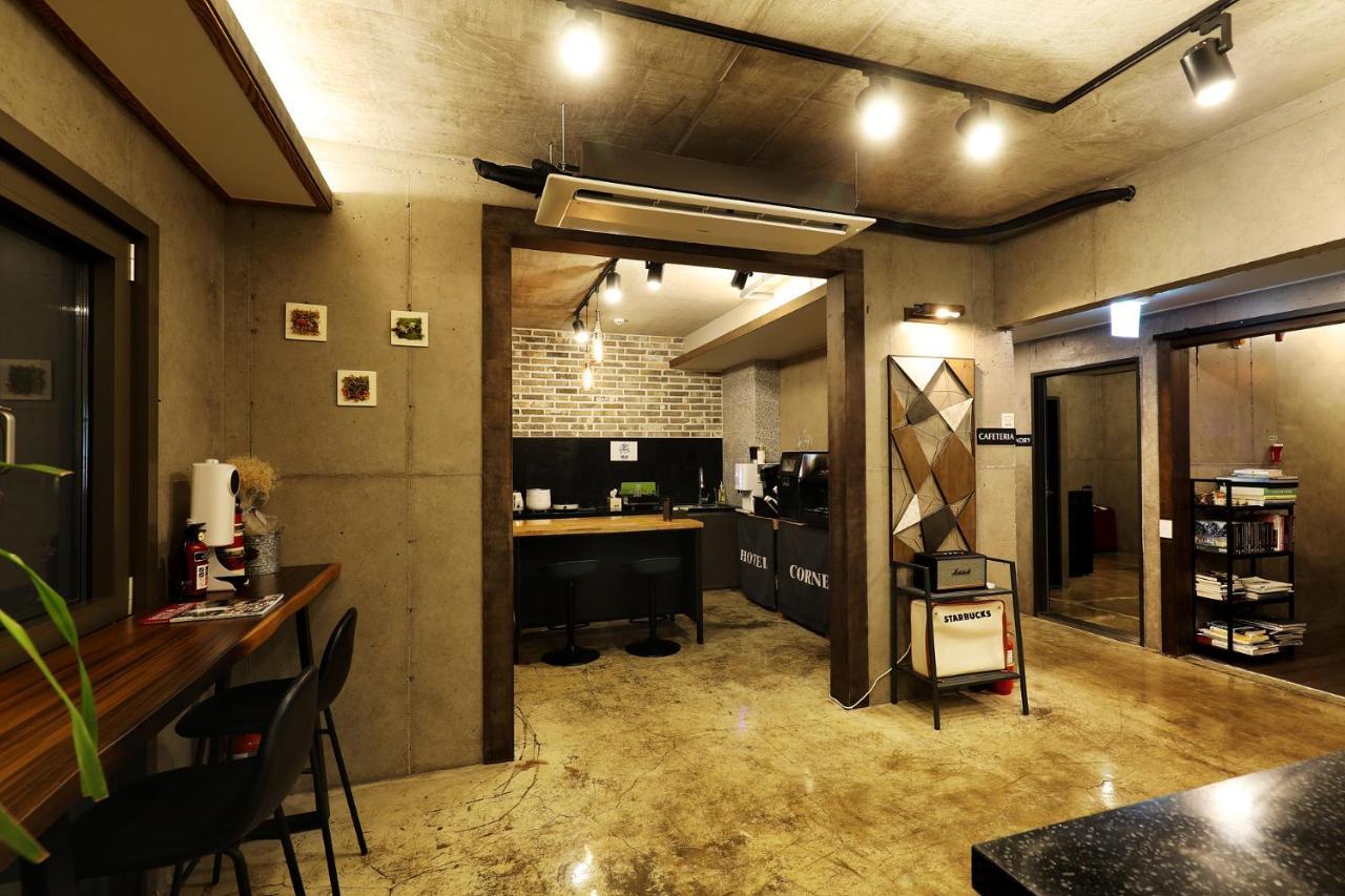 Cornerstone Hotel Seogwipo Exterior photo