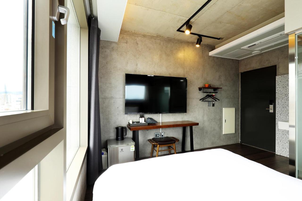 Cornerstone Hotel Seogwipo Exterior photo