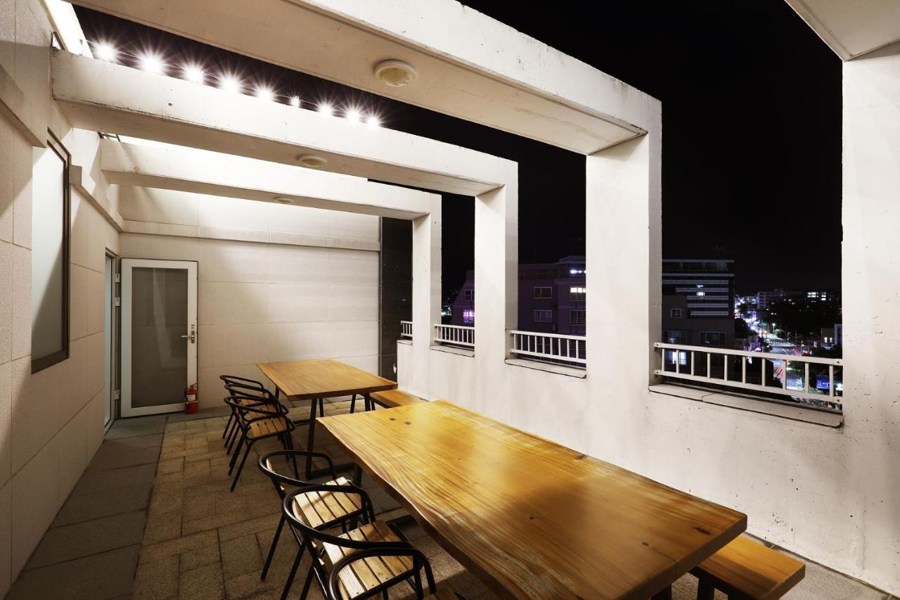 Cornerstone Hotel Seogwipo Exterior photo
