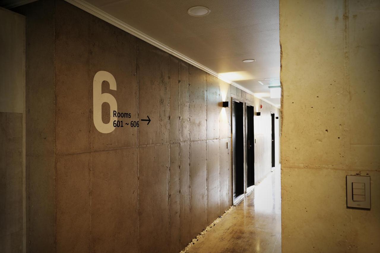 Cornerstone Hotel Seogwipo Exterior photo